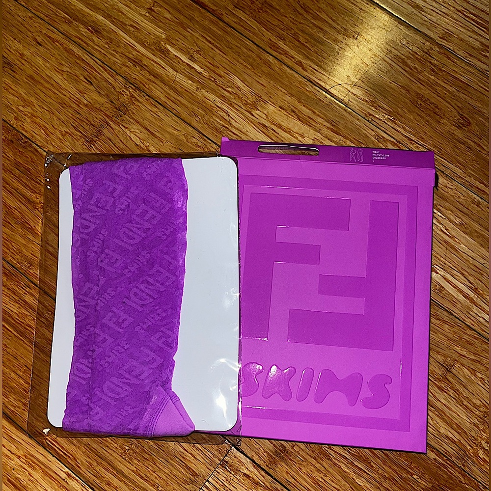 Skims Fendi Tights Large -Colorado color
